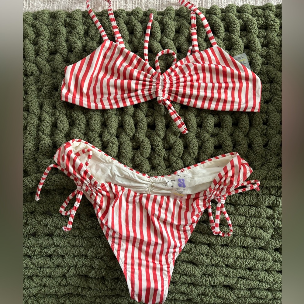 Kitty & Vibe bikini NWT